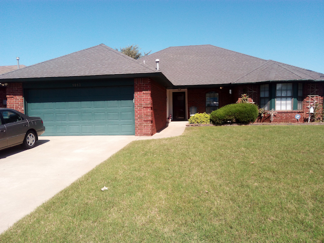 Brick House Washing Project in Mustang, OK